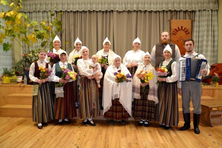Folkloras kopa "Vīraksne"